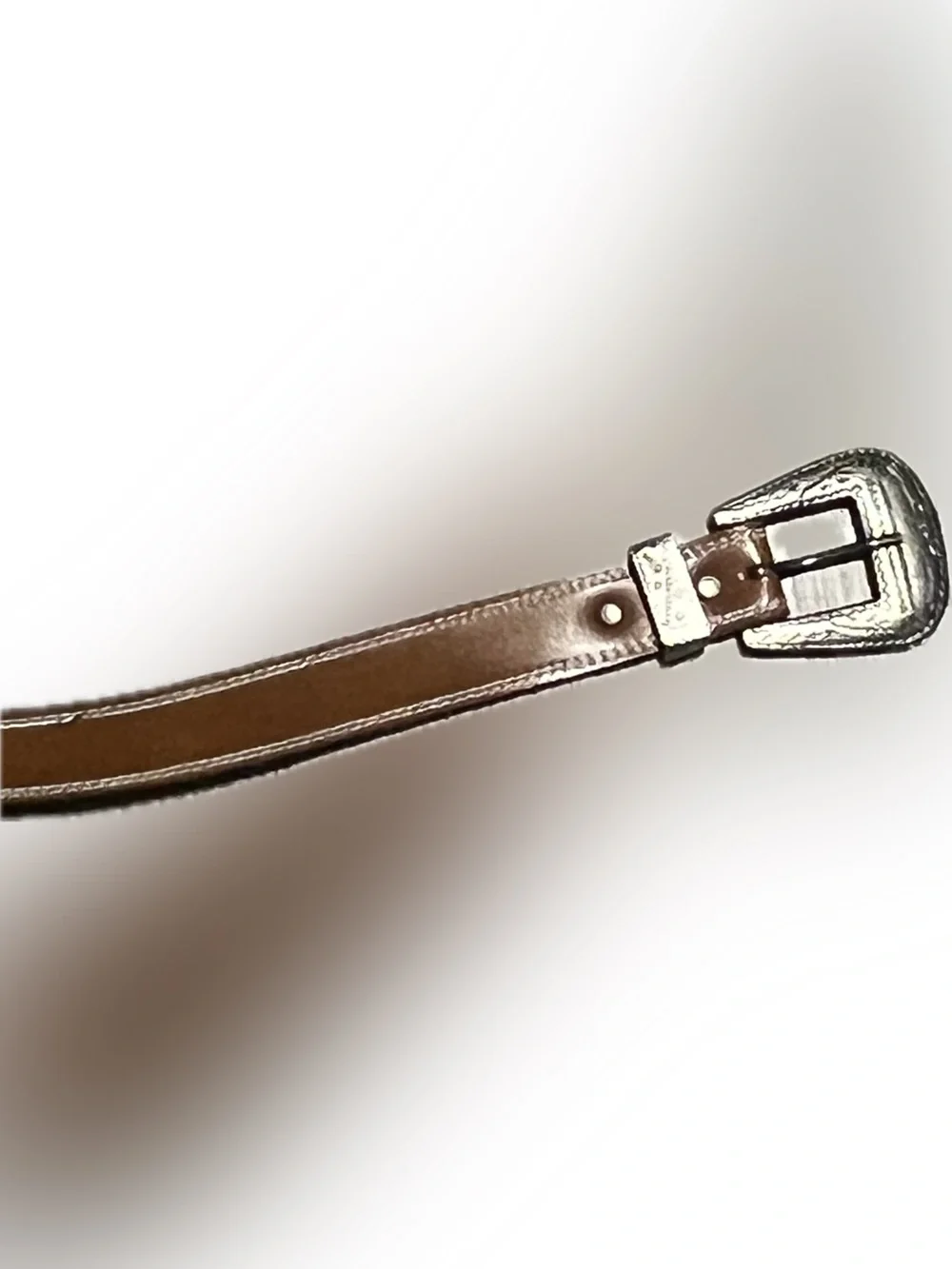 Vintage Women’s Slim Brown Faux Leather Belt Classic Casual Style Metal Hardware